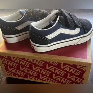 Vans Kids Old Skool Navy and Blue Velcro Sneakers
